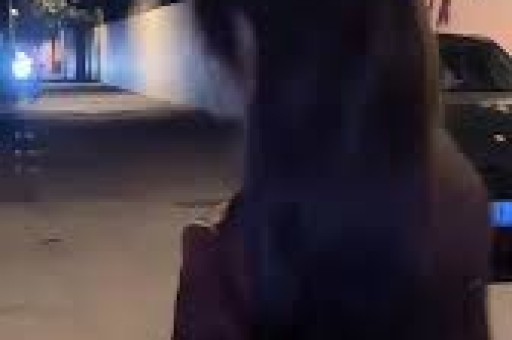 曝韩安冉男友被赶出家门！流落街头深夜买醉只因带货业绩不达标